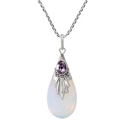 Pendant Necklaces Water Drop Shaped Moonstone Necklace Exquisite Fashion Women Crystal Jewelry Party Wedding Gift