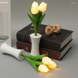 Table Lamps Romantic Atmosphere Lamp For Bedroom Tulip Artificial Flowers Creative Night Light Girlfriend Birthday Holiday Gift