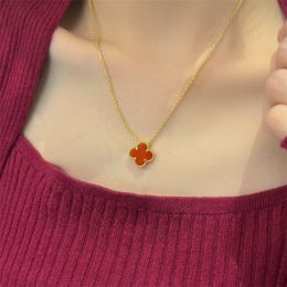Valentine's Anneler Günü Nişan Takı Mücevher Hediye Kız Kolye 18K Altın Kaplama Kolyeler Lüks Tasarımcı Çiçekler Dört yapraklı Yonca Moda Acate Kadın Kolye