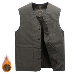 Mens Vests Winter Cotton Sleeveless Jacket Men Fur Lined Coats Military Tactical Korean Fashion Tops Fishing Outdoor Coat 231118