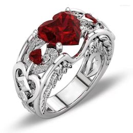 Wedding Rings Fashion Romantic Red Heart Pattern Crystal Ring Hollow Crown Shaped Inlaid With Zircon Geometric Bride Engagement Jewelry