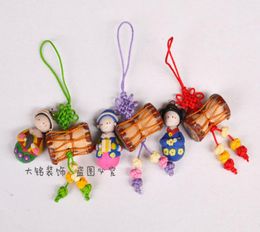 Regali della Corea del Sud, bambole di argilla, ciondoli per borse per telefoni cellulari, regali popolari coreani fatti a mano con catena di tamburi3486049