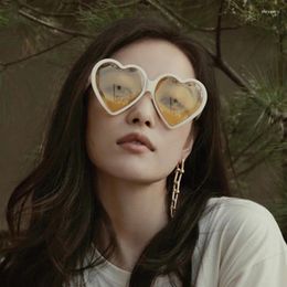 Sunglasses Luxury Trend Gradient Sun Glasses Uv400 Ladies Heart Shaped Brand Designer Products 2024Ladies