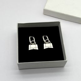 Stud Jewellery Designers Luxury Earrings Fashion 18K Charm Locking type Earring Wedding Party Jewerlry