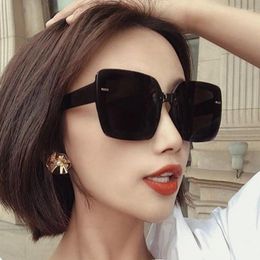Sunglasses 2023 Korea Luxury Large Square Frame Women Classic Vintage Eyeglasses Brand Designer For Men UV400