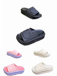Sapatos de grife originais de alta qualidade Sapatos femininos Sandálias Chinelos de verão Sapatos de sola grossa Sandálias de couro real Deslize chinelos de praia com caixa frete grátis