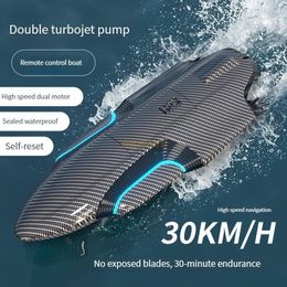 Elektro-/RC-Boote 30 km / h RC-Boot 2,4 G Brushless Electric Twin Turbo Hochgeschwindigkeits-Racing-Schnellboot Wasserdichtes Yacht-Carbonboot RC Electric Kid Toy 230420