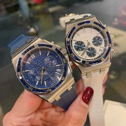 Mechanical Mens Watches Fashionable and Elegant Royal Oak Offshore Silicone with Three Eyes function Timing Diamond Quartz XVTDT