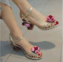 Plus Size Summer Sandals Women Vintage Cut out Flower Peep toe Court Wedding Bridal Dress Shoes Plus Size 35-42