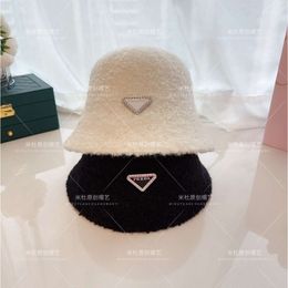 P Family 23 Autumn/Winter New Inverted Triangle Letter Lamb Hair Fisherman Fashion Light Luxury Style Bucket Hat Show Face Small Versatile ins