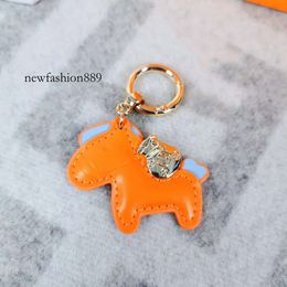 Fashion Mouse Designer Diamond Design Car Keychain Bag Hanging Access Charm Pony Key Ring Fashion