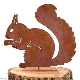 Garden Decorations Simple Rusty Squirrel Sitting Tree Stake Patina Decoration Metal Rust Garden Decoration Squirrel Figure Rust Metal Garden Stake 231120