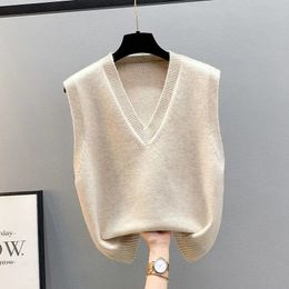 Women's Vests Spring Autumn Women Sweaters Vest Fashion Sleeveless Vneck Casual Young Style Pullover Solid Knitted Tops 231120