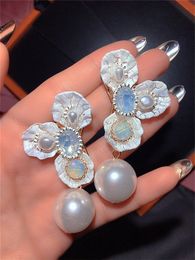 Dangle Chandelier Xiauoke Vintage Hyperbole White Acrylic Pearl Crystal Moon Stone Large Earrings for Women Unusual Drop Earrings Jewelry