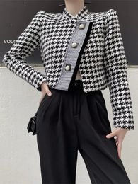 Womens Jackets Luxury Brand Houndstooth Vintage Tweed Jacket Coat Autumn Winter Fashion High Street Small Fragrance Woolen Short Outerwear 231120