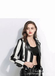 Women's Pu Leather Jackets Graffiti Floral Letter Flag Print Doodle Punk Motorcycle Biker Zip Rivet Tassel Chain Waist Woman's Coats Contrast Color Outerwear 8752