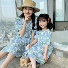 Family Matching Outfits Family Matching Clothes Summer Mother Daughter Floral Dresses Family Look Mommy and Me Clothes Korean Baby Girl Clothes 230421