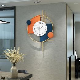 Wall Clocks Metal Nordic Watch Minimalist Luxury Art Digital Home Saatration Items Gift Relogio De Parede Saatrations