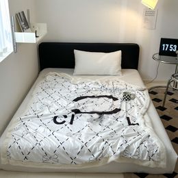 Designer White Colour Blankets Cartoon Milk Velvet Blanket Removable Double Layer Thickened With Logo For Christmas Shawl Bed Ofiice Sofa Cover Air-conditioning