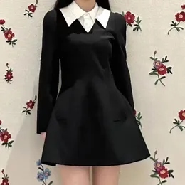 Casual Dresses Double Neckline Colour Contrasting A-Line Black Brown Dress 2023 Autumn/winter Slim Fitting Elegant Long Sleeve Short
