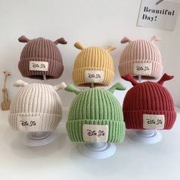 모자 모자 아기 겨울 모자 귀여운 니트 니트 크리스마스 아기 모자 아기 액세서리 단색 보닛 필레 아이들을위한 고라 모자 231120