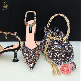 Dress Shoes QSGFC Italian Design Luxury Women's Pointed Shoes And Bag Set Full Diamond Decoration Metal Closure Shoes for Party 231121