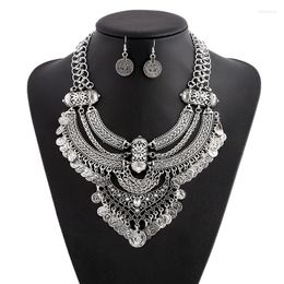 Pendant Necklaces Selling Collars Retro Exaggerated Carved Coin Tassel Collarbone Chain Necklace Punk Goth Jewelry Factory Spot Wholesale