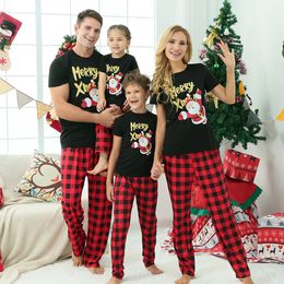 Family Matching Outfits Merry Xmas Family Matching Outfits Short Sleeve TopLong Pants 2 Pieces Suit Mother Father Kids Christmas Pajamas Set Loungewear 231120