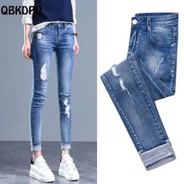 Women's Jeans Trendy Ripped Pencil Jeans Women Casual Slim Mid Waist Vaqueros Spring Summer Streetwear Denim Pants Wash Blue Skinny Capris 231121