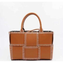 Totes Luxury Bag Sewing Arco Bags Same Designer Tote Women's Woven Handbag BottegavVeneta Stitching 33cm Handbag Shoulder Bags TJZ5 GGL WN-X3VV