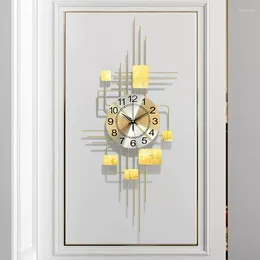 Wall Clocks Nordic Mute Clock Household Living Room Vertical Watches For Hallway Fashionable Modern Golden Hanging Ornament