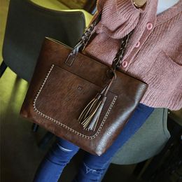 Storage Bags Fashion Large Capacity Causal Shoulder For Women Fall Leather Fringe Purse Handbags Retro Tassel Shopper Tote