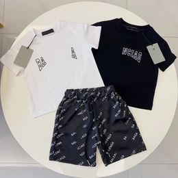 sets kid clothe kids clothes baby designer two piece set luxury brand summer girl boy t shirt 18 styles white and black with letters size 90-150