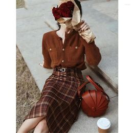 Work Dresses French Vintage 2pcs Set Brown Single-Breasted Cardigan Knitted Sweater High Waist Plaid Split Hip Long Skirt Women Elegant Suit