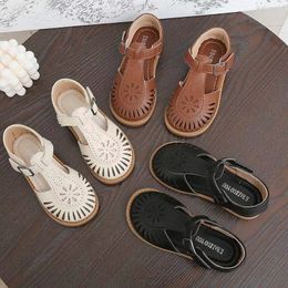 Sandals Girls Sandals Children's Hollow Soft Sole Shoes Carved Fashion Princess Shoes Beach Shoes Cut-outs Princess 230421