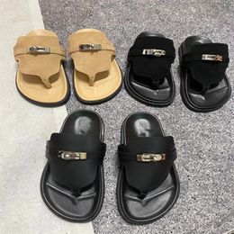 Top Quality Chypre slipper sandal slides Beach shoes Classic Flat blackSandals Luxury Summer Lady Leather Flip Flops black sandals Men Women slippers Size 35-46