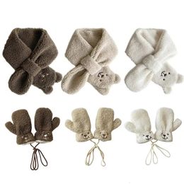 Scarves Wraps Winter Children Scarf Gloves Set Korean Bear Lamb Wool Baby Scarves Mittens 2PCS Boys Girls Thickened Warm Accessories 231120