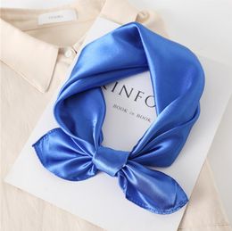 60X60cm Retro Designer Solid Colours Silk Scarf Headband for Women Fashion Long Handle Bag Scarves Paris Shoulder Tote Luggage Ribbon Head Wraps Fashion Style