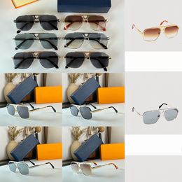 Luxury mens and womens Colour changing sunglasses designer high quality UV400 resistant sunglasses fashionable letter legs oversized lenses Z1898E