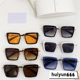 Designer womens sunglasses for Men Classic style UV protection popular glasses Fashion driving sunscreen couples universal sports sunglasses