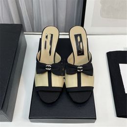 Chanells Brand Luxury Popular Womens Sandals Fashion Chaannel Business Work Chanellies Leisure Travel Letter Womens High Heels Mens Flat Shoes 011-015