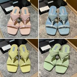 Новая бренда женщина тапочка высочайшего качества дизайнера Lady Sandals Летняя модная желе слайд высокие каблуки тапочки роскошные повседневные туфли жены