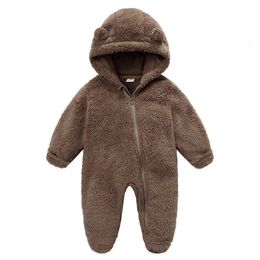 Rompers born Baby Boy Girl Fleece Jumpsuit Snowsuit Long Sleeve Hooded Zipper Closure Coat Warm Winter Clothes 231121