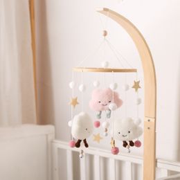 Rattles Mobiles 1 PCS Baby Rattles Crib Mobiles Toy Bed Bell Musical Box 012 month Clouds Cotton Wooden Children Carriage Toy Accessories 230420