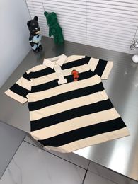 2023 Mens listrada de mangas curtas Camisa polo