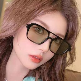 Sunglasses Frames Fashion Double Beam Cut-out 2023 Chen Linong Song Yanfei Same Mesh Red Concave Box