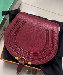 High-end designer luxury handbag shoulder bag messenger bag leather top quality fashion girl saddle bag754