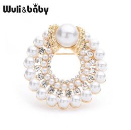 Pins Brooches Wuli baby Pearl Round Flower Brooches Women Weddings Brooch Pins Mom's Gifts Z0421