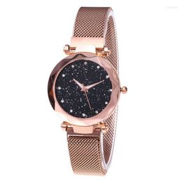 Wristwatches Women Fashion Prismatic Glass Scale Starry Watch Bracelet Mesh Magnet Buckle Diamond Geometric Surface Quartz Wristwatch