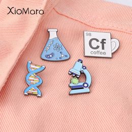 Pins Brooches Science Enamel Pin Microscope Beaker Chemical Molecular DNA Biological Experimental Tool Metal Brooches Badges for Backpack Bag Z0421